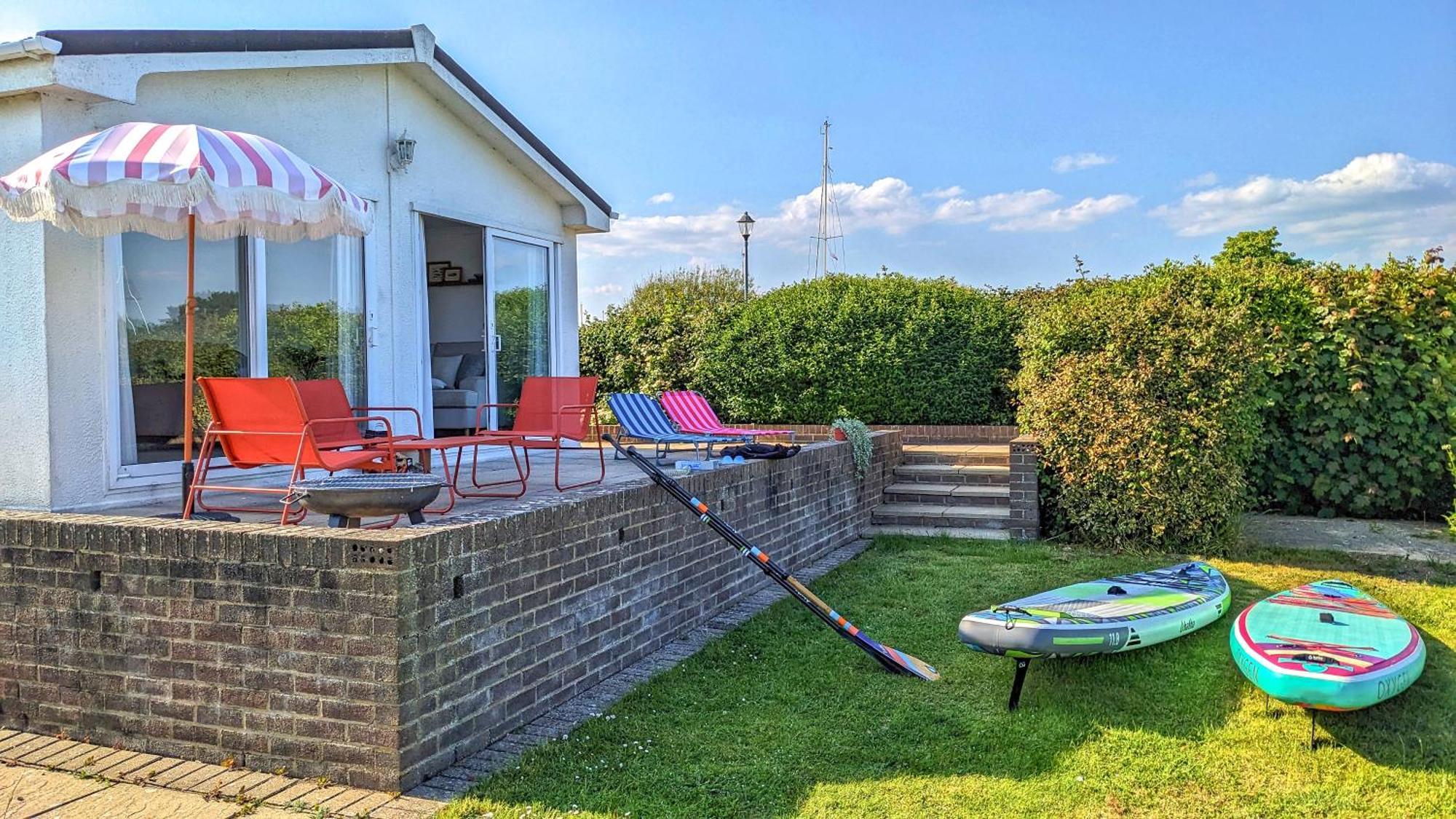 Hot Tub With A View - Christchurch Harbour Luaran gambar